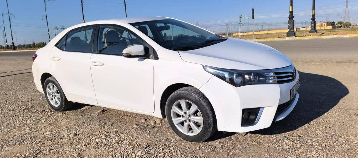 السلام عليكم كورلا 2014 رقم سليمانيه بيهة قطعة ونص جامرلوق أمامي ونص من الباب الخلفي جهت السائق نكول قطعتين حتة لا اتعبك ولا اتعبني شرط بدون دواخل السيارة حلوة وجديدة صدر نضيف تايرات نضيفة مواصفاتهة معروفة تبريد ثلج السعر 126 بيها مجال بصيط للستفسار مكان السيارة ديالى كفري *********** @***********
