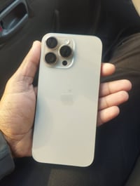 آيفون ١٦ برو ماكس • نضافه • بطارية ١٠٠%