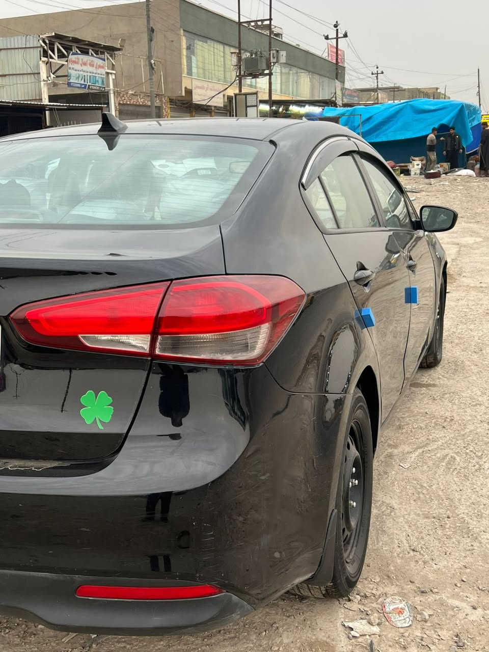 فورتي موديل 2017 وارد امريكي حادث بنيد وجاملغ والجاملغ الثاني بي رصعه ومصبوغ وبل العراق صبغت الدوسه سياره احلى من الصور ونضيفه كير محرك تبريد تخم تاير خير من الله ماشيه98 الف 
رقم اربيل الدولي الجديد باسمي تريد تحويل تريد وكاله 
مكانهه بغداد السعر107$ وبيهه مجال بسيط 
الاستفسار *********** 
غير متواجد فيس )
