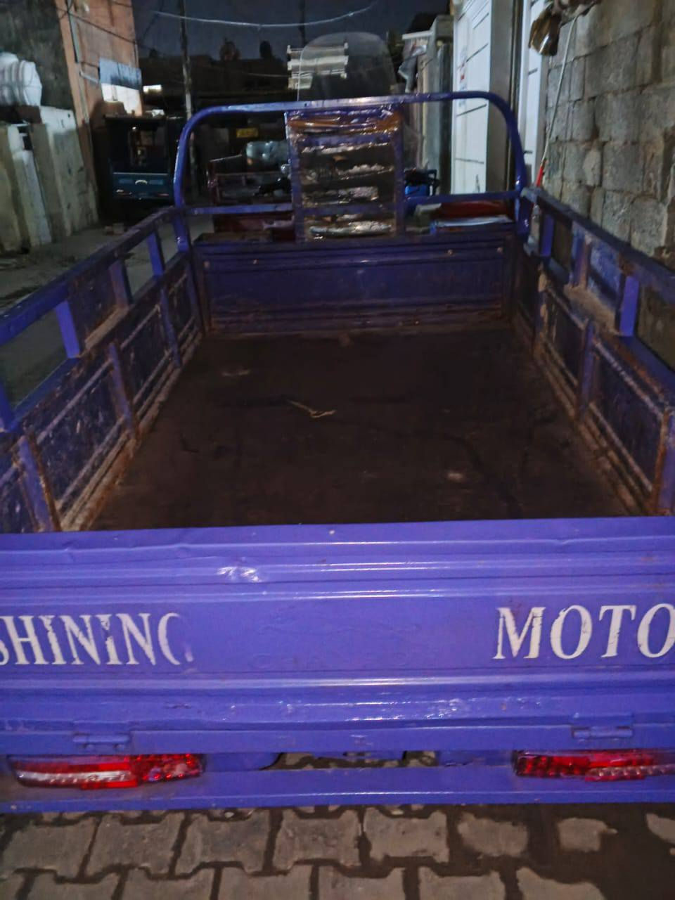 سلام عليكم ستوته للبيع موديل 20 ستوته خير من الله كل شغل بيها نكر سلف ركبه شاصي المكان حي أور سبع قصور سعر مليون 400 رقم انتصال ‏‪***********‬‏
