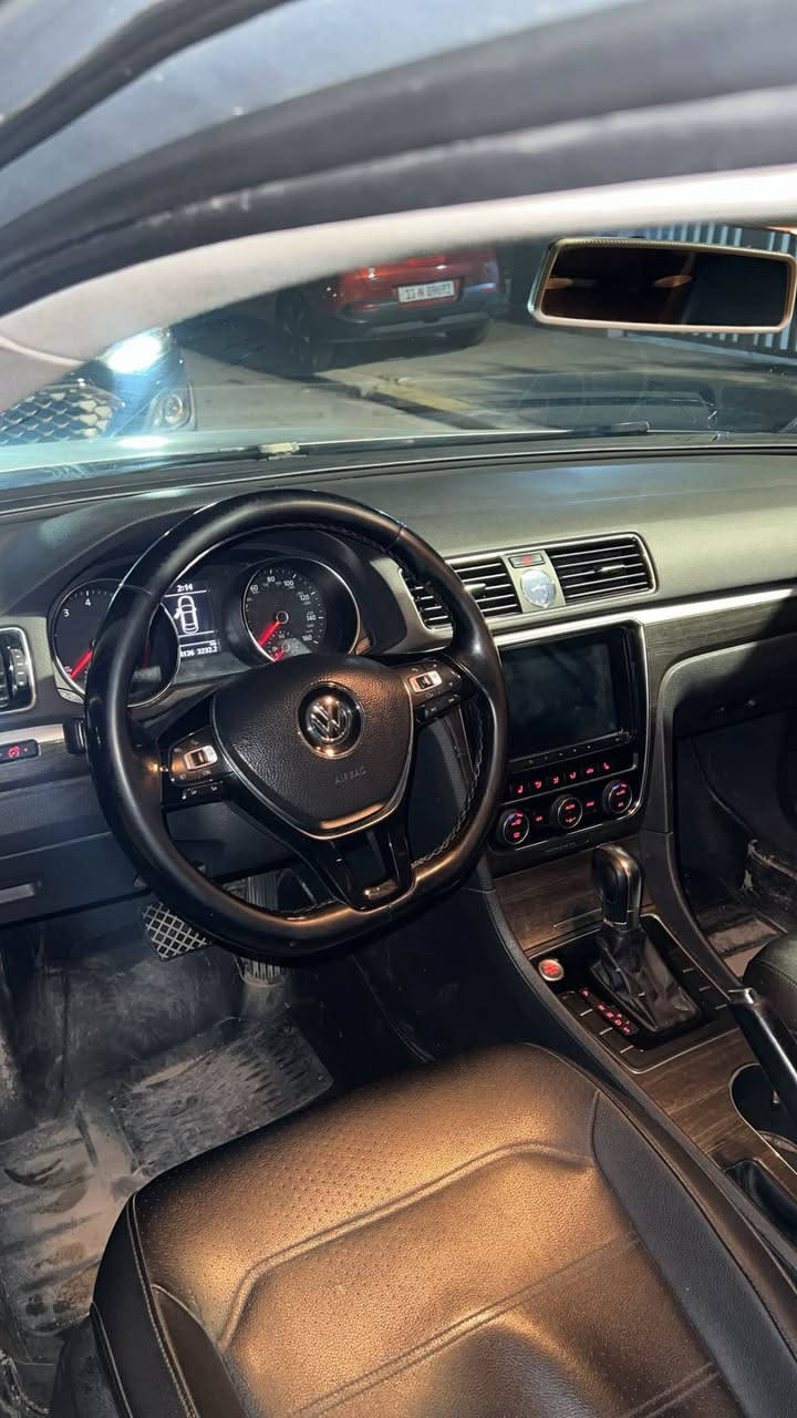 سلام عليكم 
باسات 2017 فول مواصفات se مكينة 1.8 توربو المرغوب 🔥
موصفات سلايت بصمة كشنات جلد كشنات هبتر كشن كهربائي وبعد هوايه مواصفات 
سيارة مكينة 18 توربو المرغوب 
السيارة داخلة كلين للعراق  هنا بل عراق صاير بيها حادث بونيد وباب بدون دواخل بدون ايرباك وبيها تعديلات بارد بدون دواخل بشرط
كير ومحرك بشرط 

سعر السيارة  140) ورقة وبيها مجال للشراي 

تواصل خاص او واتساب.   *********** أربيل, العراق
