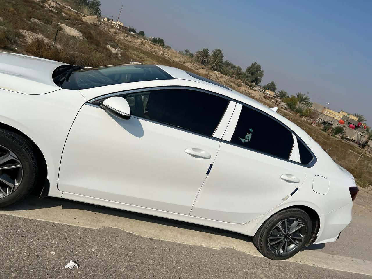 كيا سيراتو موديل 2022  خليجي فول مواصفات 
مكفوله كفاله عامه
رقم بغداد
السونار مرفق بالمنشور
السعر 171 وبيها مجال
***********
