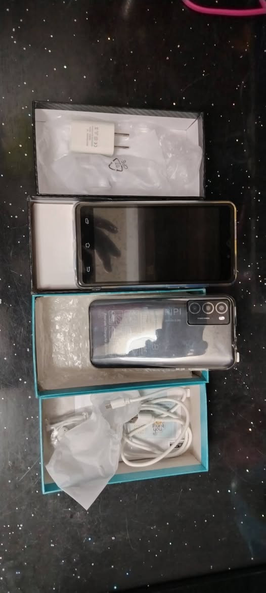 موبايل عدد 2 جديد بس طافي اخلي على الشحن ما يشحن ابيع فحم السعر ثنينهن 25


**إذا كنت صاحب هذا الإعلان وتريد حذفه لأي سبب، رجاءا أرسل رسالة إلى الدعم الفني**