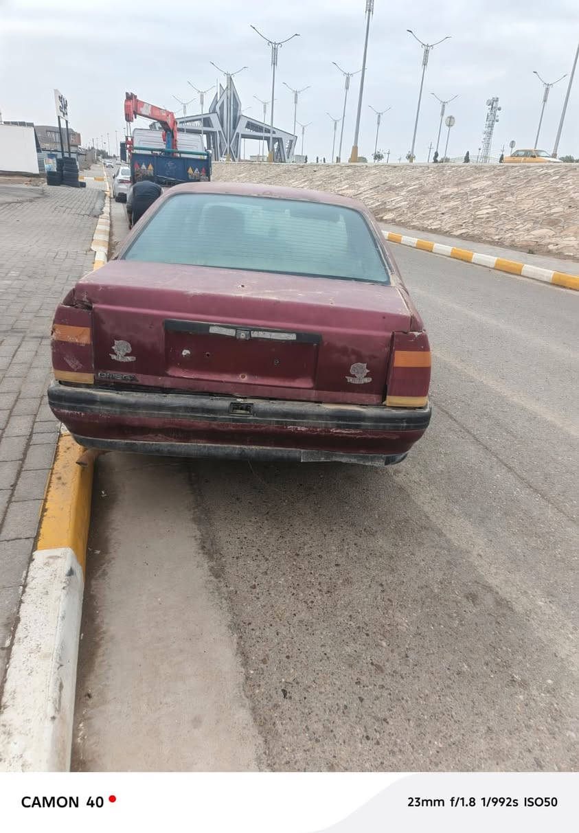 اوبل موديل ١٩٩٣ سياره محرك كير جديده سياره مزاد معامله كامله بس تروح تسوي هزه وتستلم ارقام سياره تحتاج صبغ مكان سياره رمادي استفسار ***********
