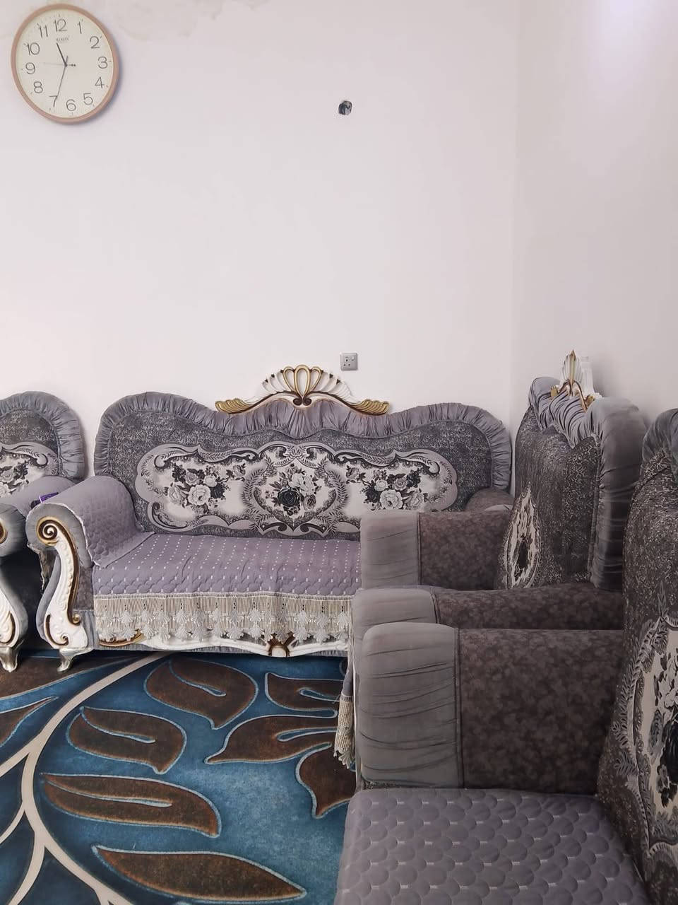 🌺 #اعلان_رقم_٨٨🌺
🏘️(بيت للبيع)🏘️
#مطلوب اسكان ٤٠ مليون
💁‍♂️#الموقع : الموحية مقاطعة ٤٠ قريب من بانزين خانه
⬛ #المساحة: ٢٠٠م ⬛
🏵️ #تفاصيل_البيت: 🏵️
🔹🏘️ العقار مكون من طابقين كونكريت ديكورات واجه حديثة بناء ٢٠٢٤🏘️ 🔹
الطابق الارضي يتكون من غرفتين مطبخ  صالةواستقبال وصحيات داخلية وخارجية
الطابق الاول يتكون من أربعوغرف و صالة و صحيات.

⭕ #للاعلان عن العقار الخاص بك او للمزيد من الاستفسارات مراسلة الصفحة على الخاص او الاتصال على :
🌺 سعد البدري *********** 
لنشر طلبات البيع والشراء الدخول على كروب رابط المكتب..

https://m.facebook.com/groups/490297985477784/permalink/494624568378459/
السعر :: اطلبه بالتعليقات يصلك خاص 📩✅🟩
