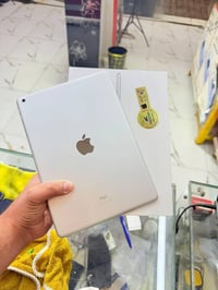 ايباد ٩ • ٦٤ • بطارية ١٠٠