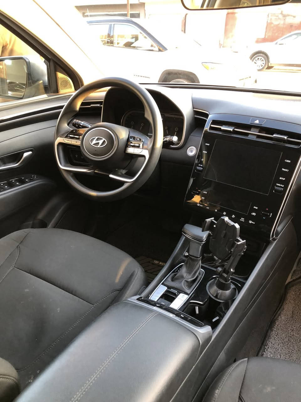 للبيع او مرواس حسب القناعه توكسن 2024 فول فول ماعدا البانوراما السياره جديده بمعنى الكلمه 
بيها بوند وجاملغ 
بسعر حيل مناسب 

مكان السياره دهوك _موصل 
للاستفسار اكثر اتصل او خاص 
*********** 
***********
