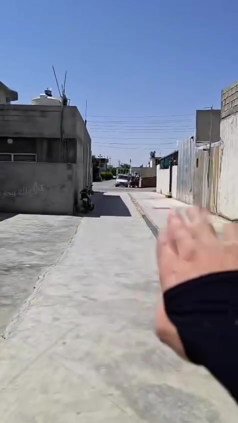 البيت للبيع المساحة 120 متر مربع 😍
نوع العقار زراعي بي ورقه 🤩

البيت متكون من بير ارتوازي 😎

كراج - مطبخ- استقبال- صاله - غرفتين نوم _ حمام داخلي / تواليت خارجي _ بيتونه - درج داخلي -ومنور طويل - بير ارتوازي 🤩
. البيت فول فول فول  كاشي - سقف ثانوي -جاهز بس تغسله وتكعد بي 🥳🤩

صور البيت بالتعليقات📸

الفرع كله مصبوب  ⛑️

العنوان ديالى - خانقين - ملك شاه - الفرع مقابيل كراج بغداد 

السعر 25 مليون قفل قفل قفل بدون اي معامله رجاء 🧿💵

للاستفسار اتصل على الرقم 📞

***********
