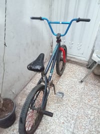 بسكليتين • متاحة