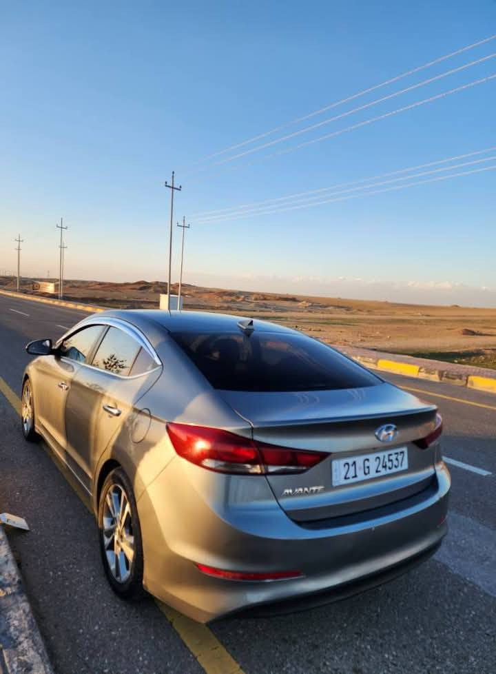 السلام عليكم
افانتي للبيع موديل 2016 سياره ضرر بين جاملغ و بوند شبر بشبر بيها لصعات خفيفه فقط سياره فول ع سلايت 
السعر 130 بيها مجال بيع نقد فقط 
(***********) بي واتسب
