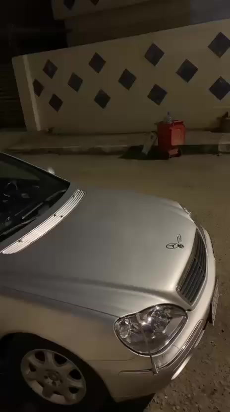 صباح الخير 
مارسدس غواص سيارة جدآ جدآ نضيفة 
سعر ٩٠ ابو المراوس اعبر المنشور 
مكان السيارة بصرة جزائر


**إذا كنت صاحب هذا الإعلان وتريد حذفه لأي سبب، رجاءا أرسل رسالة إلى الدعم الفني**