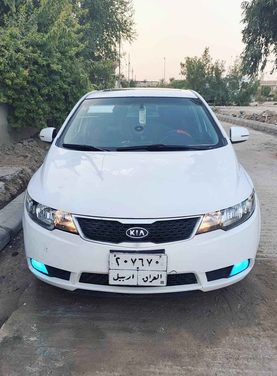سيراتو موديل 11 للبيع خليجي فول مواصفات عدا البصمة محرك ١٦٠٠ دوش جاهزه محرك كير تبريد ماناقصها اي شي بيها اربع قطع صبغ بدون اي دواخل السعر 90 وبيها مجال المكان واسط الصويرة ***********
