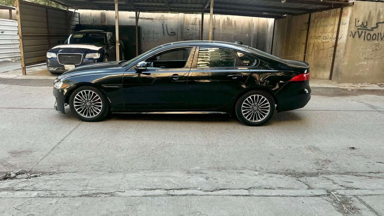 السلام عليكم ورحمه الله وبركاته للمراوس فقط جاكوار 2016 فول مواصفات السياره مكينه 6 سلندر سوبر جارج مكينه كير خير من الله بيها جاملغ وبنيد السياره متنانه رزانه انسى اكو عطلات ومشاكل العنوان بغداد المنصور دور السود مقابل سكه القطار السعر 155 وبيها مجال السياره بسعر سوناتا ويلها يسوه الكوري كله ***********
