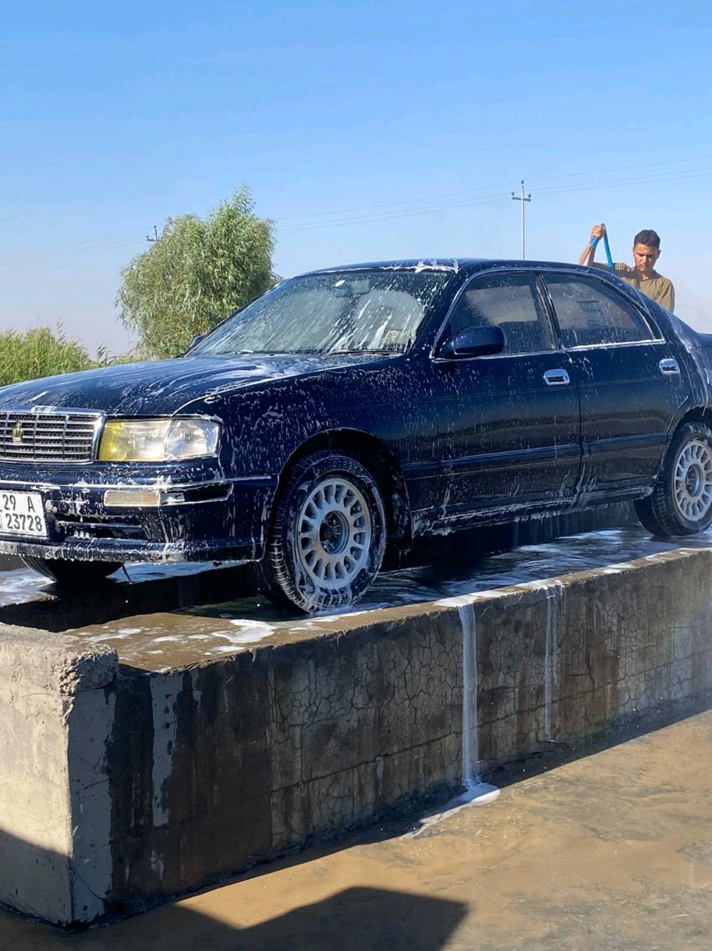 بطه منفصل للبيع
مكفوله من الكصه ونقل جثه والشرعيات 
هزة جديده 
سنويه نهايه 2030 
رقم واسط انكليزي بأسمي 
مشروع وطني 
بسعر مناسب جداً 
للاستفسار *********** 
رقم صاحب السيارة اني مكلف بالنشر