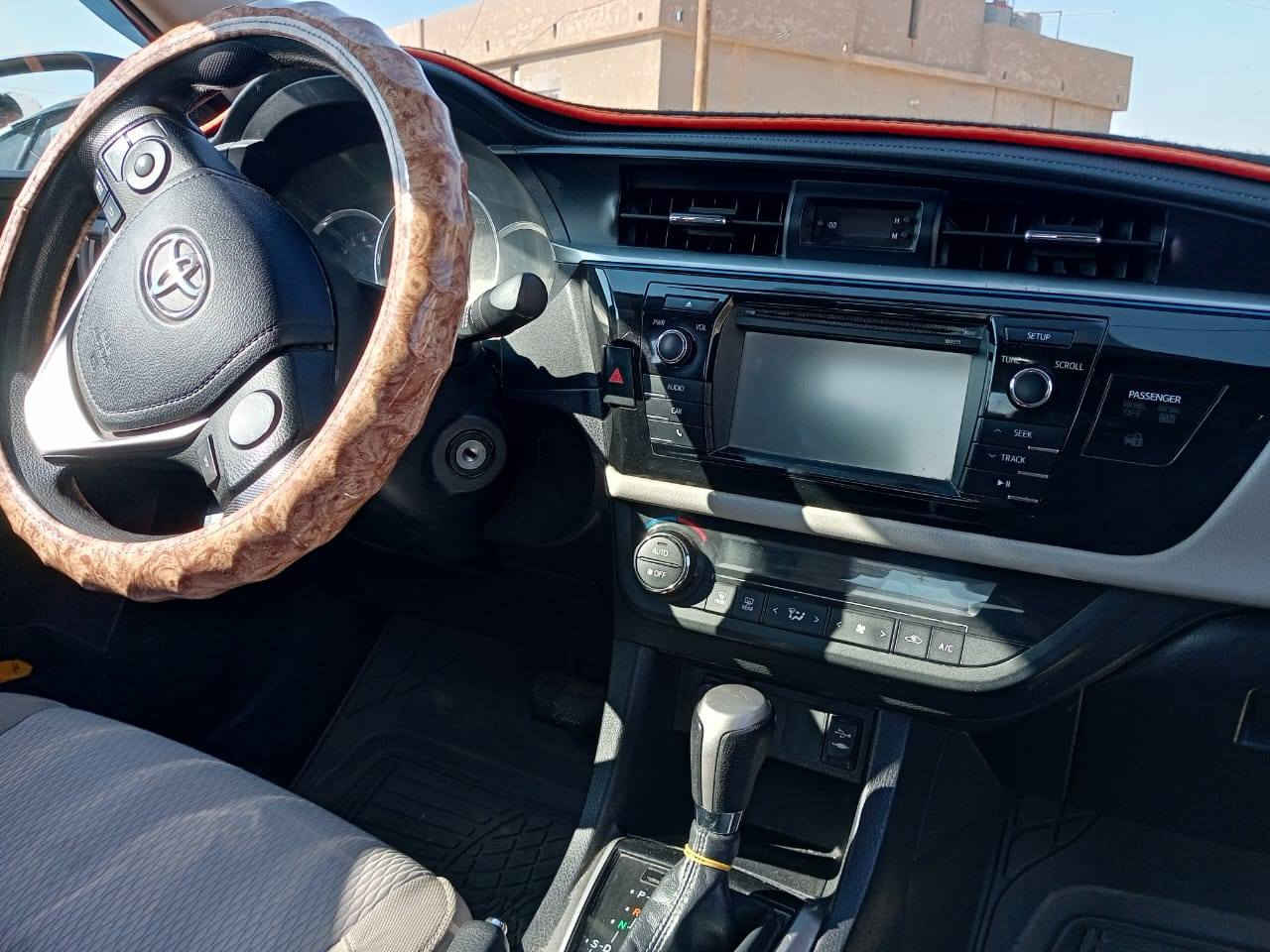 السلام عليكم سياره كورلا للبيع 

موديل2016

السعر 135 و بيها مجال 

الرقم/***********
