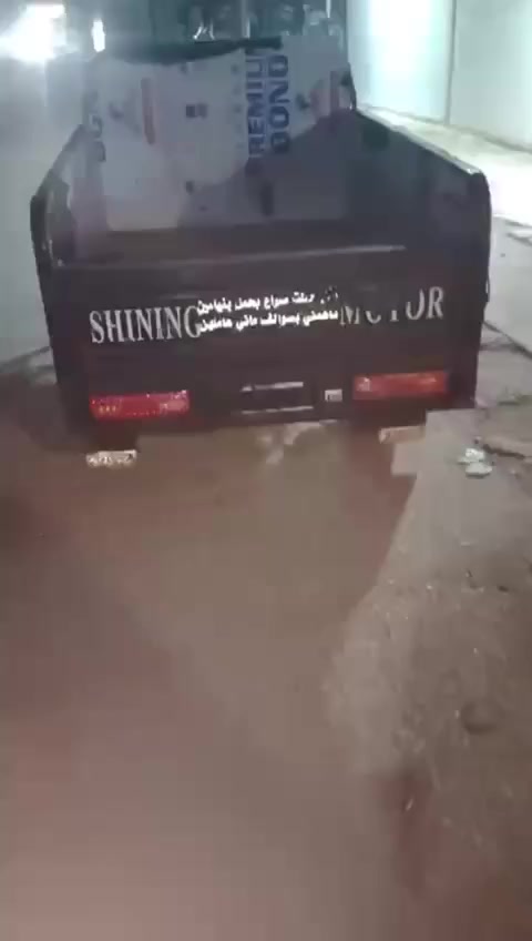 السلام عليكم ستوته ٢٢ محرك مكفول شرط اتجر ويل بديها نضيف مابيها اخياس بيها حادث بسيط بالركبه امصلحه تصليح درجه اولى  السعر مليون و١٠٠ عنواني بغداد ابو دشير دوره رقم الهاتف *********** الشراي يتصل غير متواجد على الفيس
