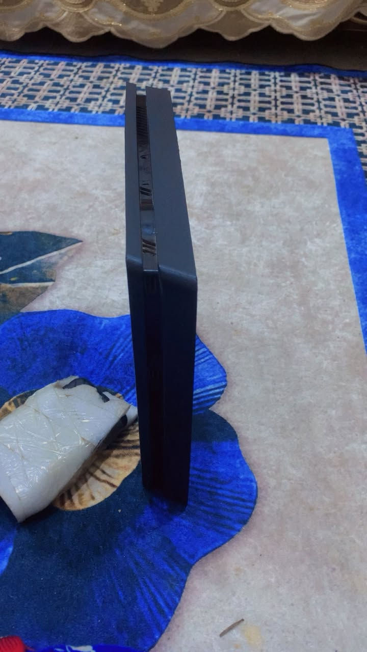 سلام عليكم  ابلي فور سلم للبيع 
مهكر تهكير 9بدون فلاش  معه يو بي اس 
معه يدتين معه هارد بي ٣٠ لعبه قويات 
المكان بغداد المدينه 
السعر خاص


**إذا كنت صاحب هذا الإعلان وتريد حذفه لأي سبب، رجاءا أرسل رسالة إلى الدعم الفني**