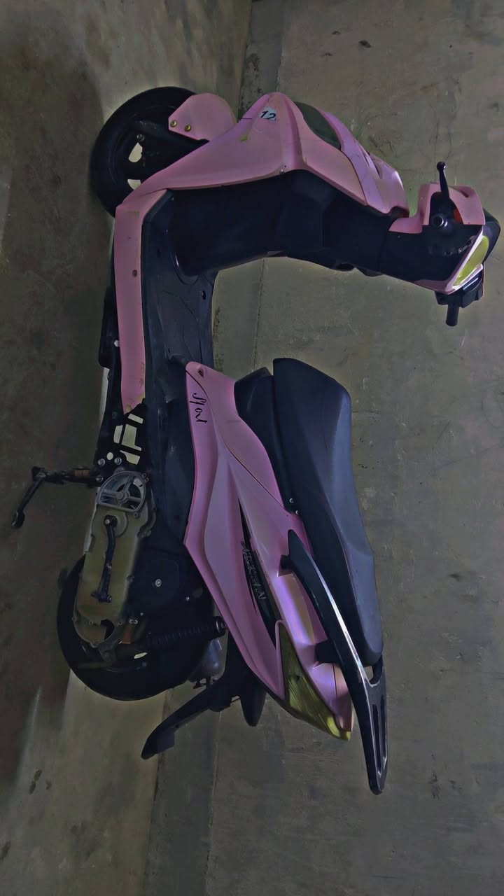 ماكس جامبو موديل 2021 سرعه 120 ماطور كفاله عامه محرك ناعم مامفتوح فول نشاط بس بيه صرف قليل كهربائيات وسلف ودشبول كله شغال هندر شغال صالنصه بلاد كاتم كابريتر بلادي ماطور كله علابلاد سعره 250 بيه مجال قليل كركوك قادسيه الثانيه الرقم ***********
