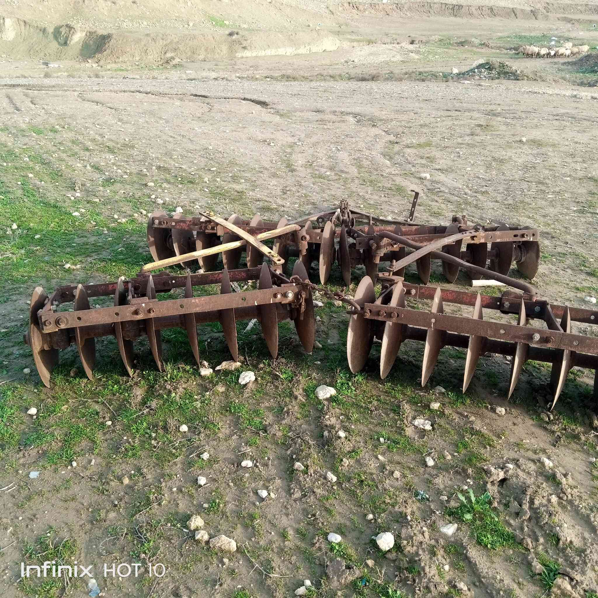 السلام عليكم
خرماشة 11سجة ودسك هارو للبيع 

للتواصل الاتصال عل رقم ***********
