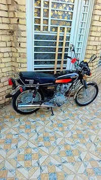 دراجة نامة شبة الاصلي مديل 2025 طالعة صارلة شهرين من المعرض اوراق سكنر...