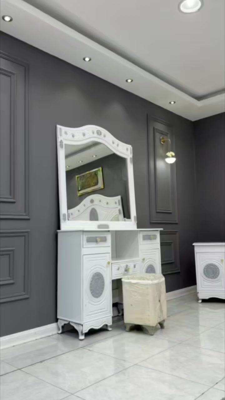 غرفه عمل عراقي تصميم تركي
السعر 950 الف فقط 

تفاصيل الغرفة المرمري  ....

 خارج ٤ملم ام دي اف 
وداخل صاج ٣ملم 
صبغ حراري  درجة اولى 

عدد القطع  ٧ قطع 
1 //جرباية  قياس  ١٦٠ × ٢٠٠ 
//ميز جانبي ايسر قياس ٥٠
2// وميز  جانبي  قياس ٥٠
3// زاوية ارتفاع مترين عرض ٨٠
4// وميز بلازمه  
5//وميز مراية ارتفاع مترين عرض ١٢٠
6// وكنتور ٦ باب  ارتفاع مترين و١٥ طول ٣ متر و١٥

القطعه الثامنة حسب الطلب شازلون
يتوفر خدمة توصيل جميع العراق


**إذا كنت صاحب هذا الإعلان وتريد حذفه لأي سبب، رجاءا أرسل رسالة إلى الدعم الفني**