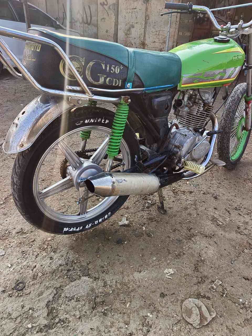 سلام عليكم دراجه يراني اربعه كير شغله شلعه ومعدل نقص بس للكهرباء يات رايده مراوس بسايم بطح هذه رقمي***********
