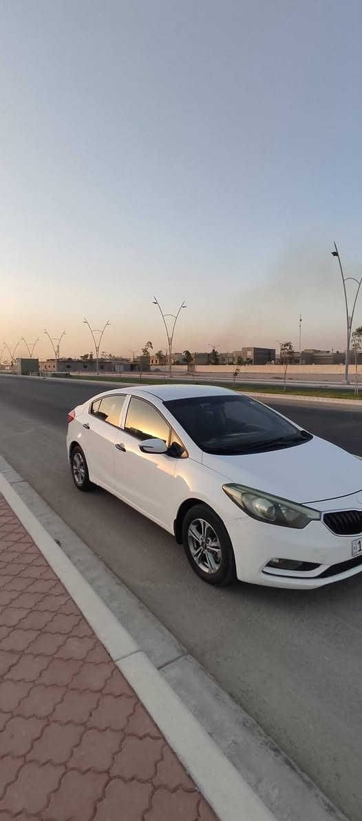 سلام عليكم البيع سيراتو موديل 14 بسمي سيارة جاهزة كير مكينة حدادة تبريد منضومة جديدة سيارة بيهة باب مبدل وجملغ لكدام بي صبغ مكاني بصرة الاستفسار ***********

