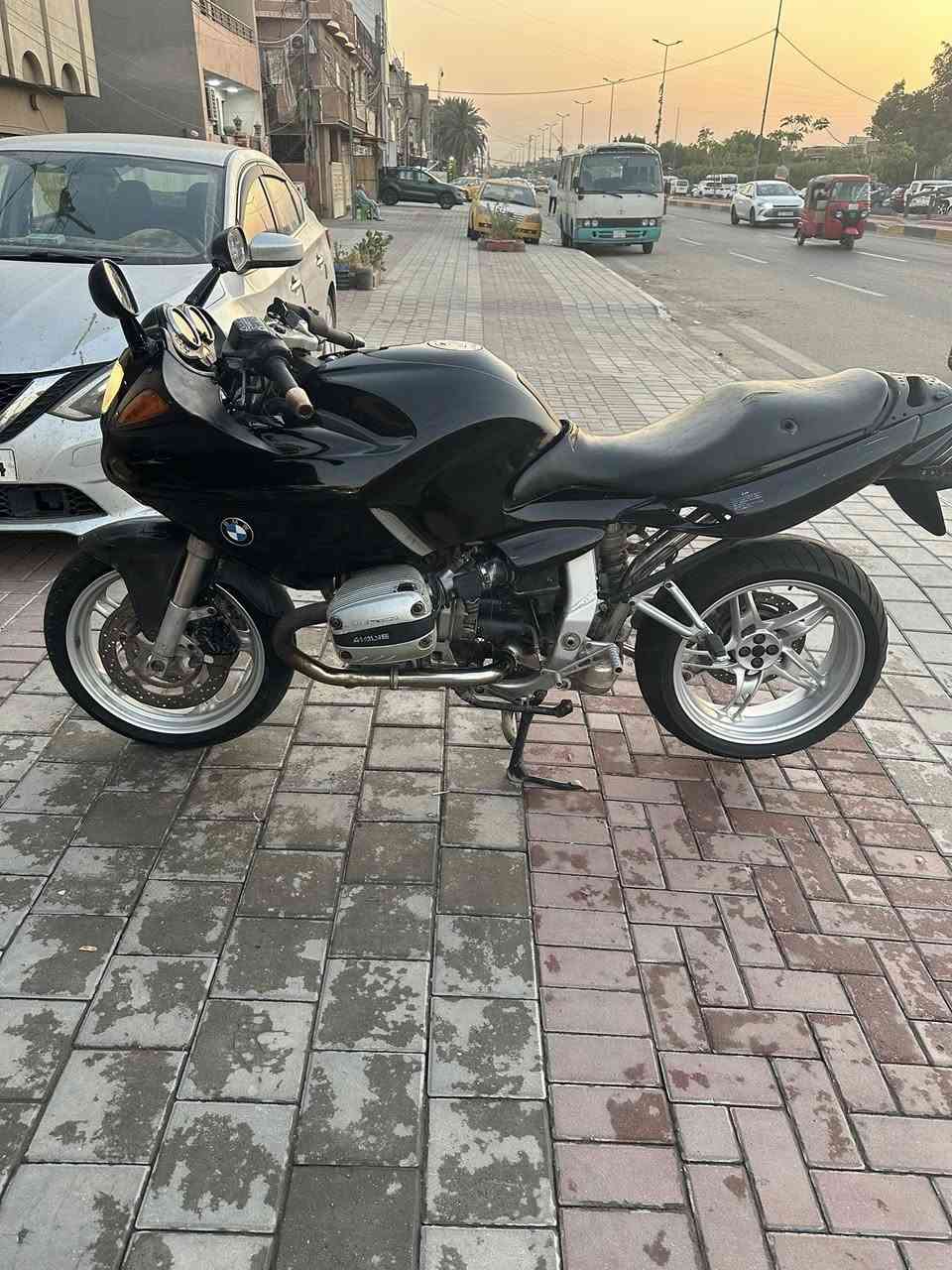 Bmw R1100s
ممشى الدراجة 27,000 الف كيلو
موديل 1998
الدراجة بيها نقوصات بسيطة بس العلامة مال Bmw على الستيرن
والاشاير الخلفية 
الجامة الامامية موجودة اني مشادها 
مكفولة مكينة وگير
تايرات امامي بريلي ايطالي والخلفي بريجستون
الAbs بي مشكلة بالماطور غير شغال
السعر المطلوب 25 
فقط مكاتبة قرار 48 تترقم


**إذا كنت صاحب هذا الإعلان وتريد حذفه لأي سبب، رجاءا أرسل رسالة إلى الدعم الفني**