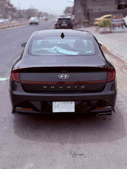 سوناتا فول موصفات
-الموديل:2021  رقم بغداد 
-فول مواصفات 
-عداد المسافة:65000 km
-المحرك :4 سلندر 2500 تنفس طبيعي 
-الضرر : خلفي، وامامي بسيط 
( جاملغين وقبق جنطه صبغ خلفي 
ومن امريكا كلير جاملغ وبنيد )
السياره ((( بدون ايرباك)))
صور الحادثه مرفقه بلمنشور 
تبريد ثلج على وضع الشركه 
-المواصفات: بانوراما تشغيل عند بعد تدفئة كشنات 
دشبول وعدادات ديجتال 
رادارات امامي خلفي جانبي
ويل 18 شحن لاسلكي 
لايتات زينون مع لد نهاري
داخل اسود 
بصمه لمس ابواب 
سايد بريك دكمه 
توقف تلقائي وقياده ذاتيه 
تحديد مسار تلقائي
السياره نضيفه جدآ واستخدام شخصي ومتعوب عليه ولا اي كلوب مشتغل بلدشبول ارقه دهن وبانزين كله محسن
( السعر 160وبيه مجال) 
المكان بغداد البنوك 
رقمي لاي استفسار  
***********
