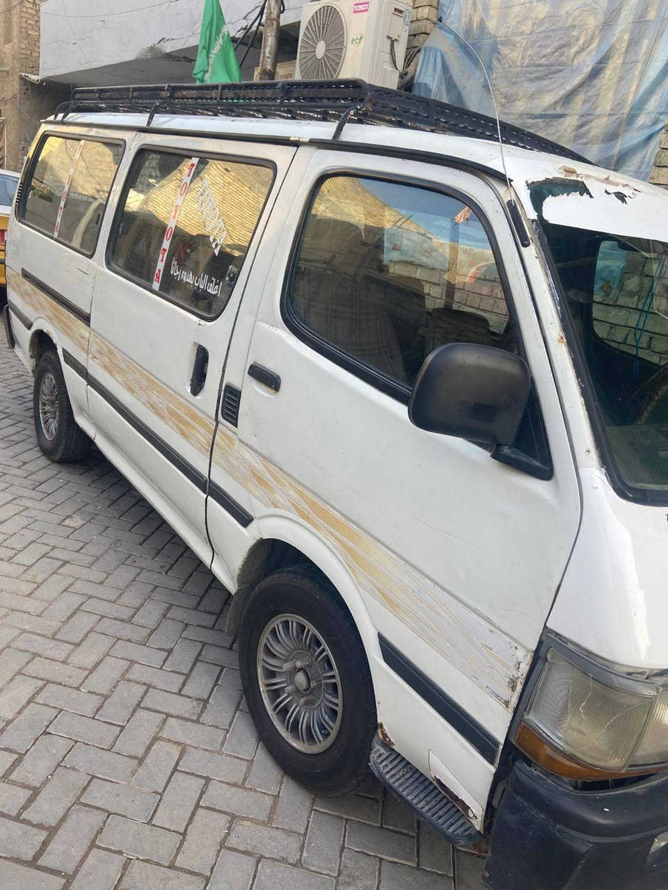 السلام عليكم سياره لبيع هايسا  موديل 95 ارقام إنكليزيه رقم بغداد سنويه 2027 سياره بسمي محرك 2500  دفدي  كير اوتماتيك  مكاني بغداد السعر 45  وبيه مجال ***********

