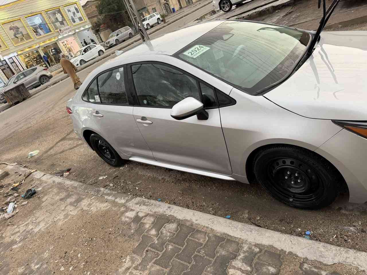 كورلا 2024 وارد امريكي حادثة خفيف 
نص موصفات ماشيه 25 سياره نضيفه 
ومرتبه مكان السياره البصره سعر خاص 
***********
