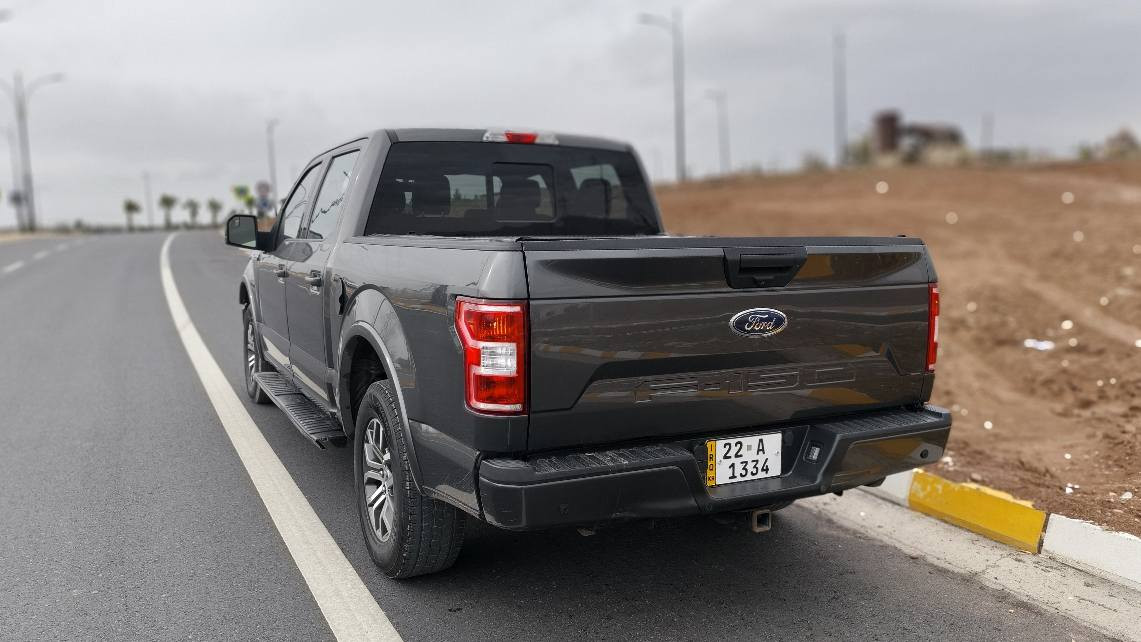 Ford f150 2020
‎
‎مواسەفات XLT
‎
‎ڕەنگی نەوتی
‎
‎ ١١٠ هەزار ڕۆشتووە 
‎
‎مەکینە ٨ بستۆنی بێ تۆربۆی مەرغوب
‎
‎٢ پارچەی بۆیاخە
‎
‎بۆدی کورتی دەرگا گەورەی مەرغوب
‎
‎حاسە و کامێرا و رادار و شاشە گەورە و سڵایدی دواوە و کوشن هیتەر و کوشن کارەبایی و سکلێتەر کارەبایی و برێک بەسمە و گێڕ لە عەرز و دەبڵ گێڕ
‎
‎گێڕ و مەکینە و تەحویل و غرامە بەشەرت
‎
                     نرخی ٢٢٥ گەڵا و معامەله
‎
‎0770 072 9195 
‎
‎
‎
‎
‎
‎
‎
‎
‎
‎
‎********************
‎ السليمانية, العراق
