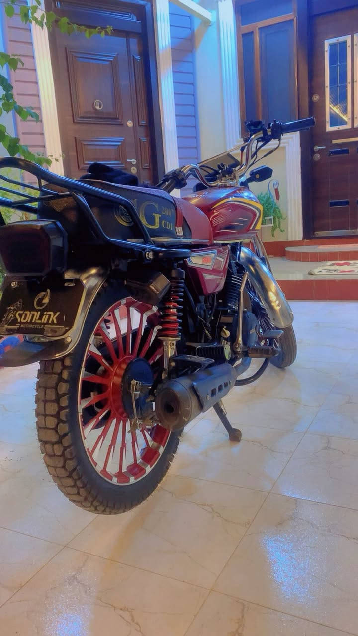 دراجه سيفان للبيع موديل 25
دراجه مكفوله من التاير لتاير 

نضافه فول لون مميز 

دشبول اشاير كلهه شخاله 

مابيه اي نقص 

مكاني ديالى الخالص

***********
