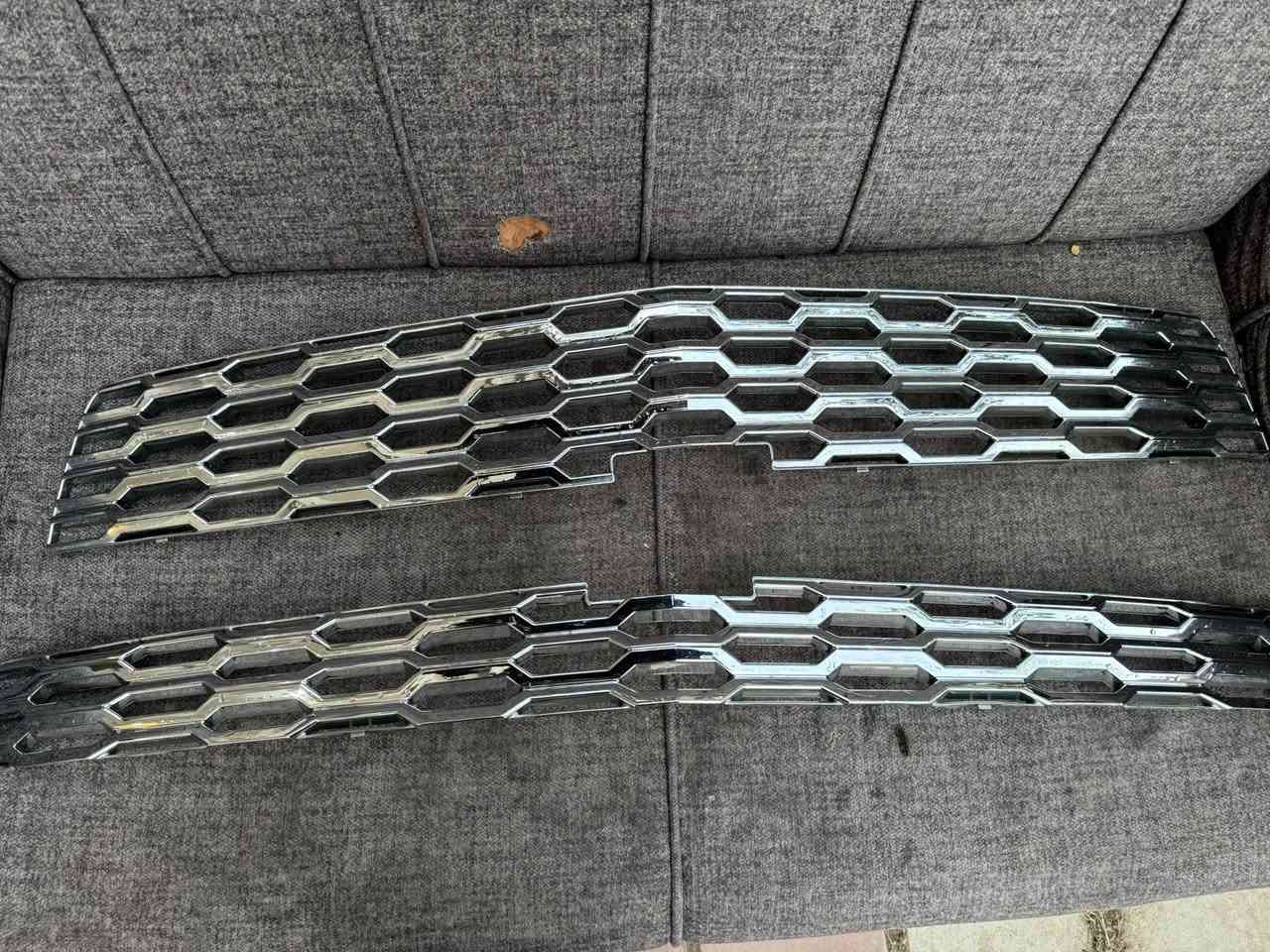 السلام عليكم شباب. عندي نيكل مال تاهو جددددديد شخط مابي مكاني بغداد *********** رايده ب 150 الف يشتغل من موديل 2015 -2018
