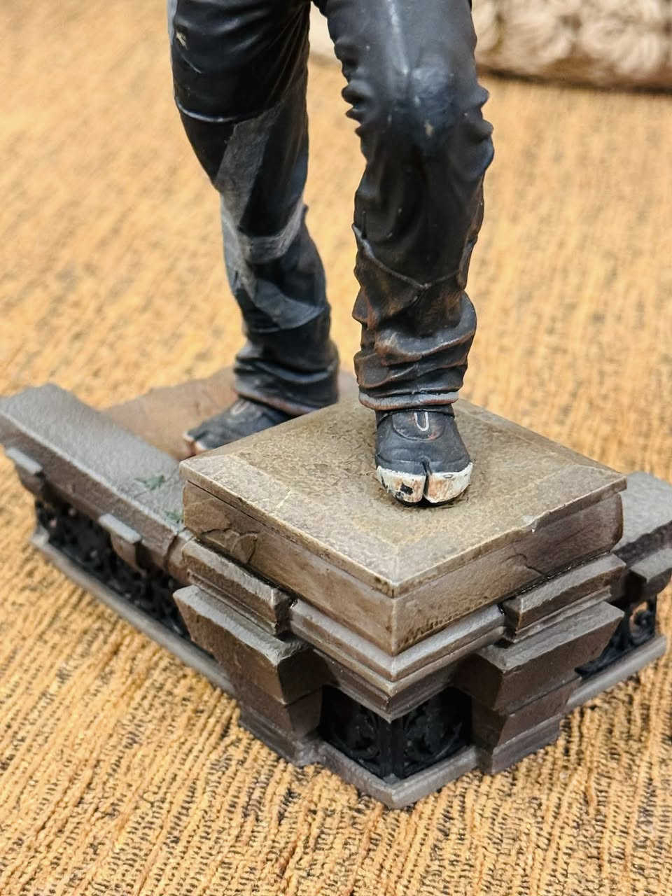 مجسم : كول ماكغراث
يبلغ طول التمثال حوالي 8.5 بوصة (22 سم) ويأتي عادة مع قاعدة مخصصة للعرض . سعره ٣٥🤍


**إذا كنت صاحب هذا الإعلان وتريد حذفه لأي سبب، رجاءا أرسل رسالة إلى الدعم الفني**