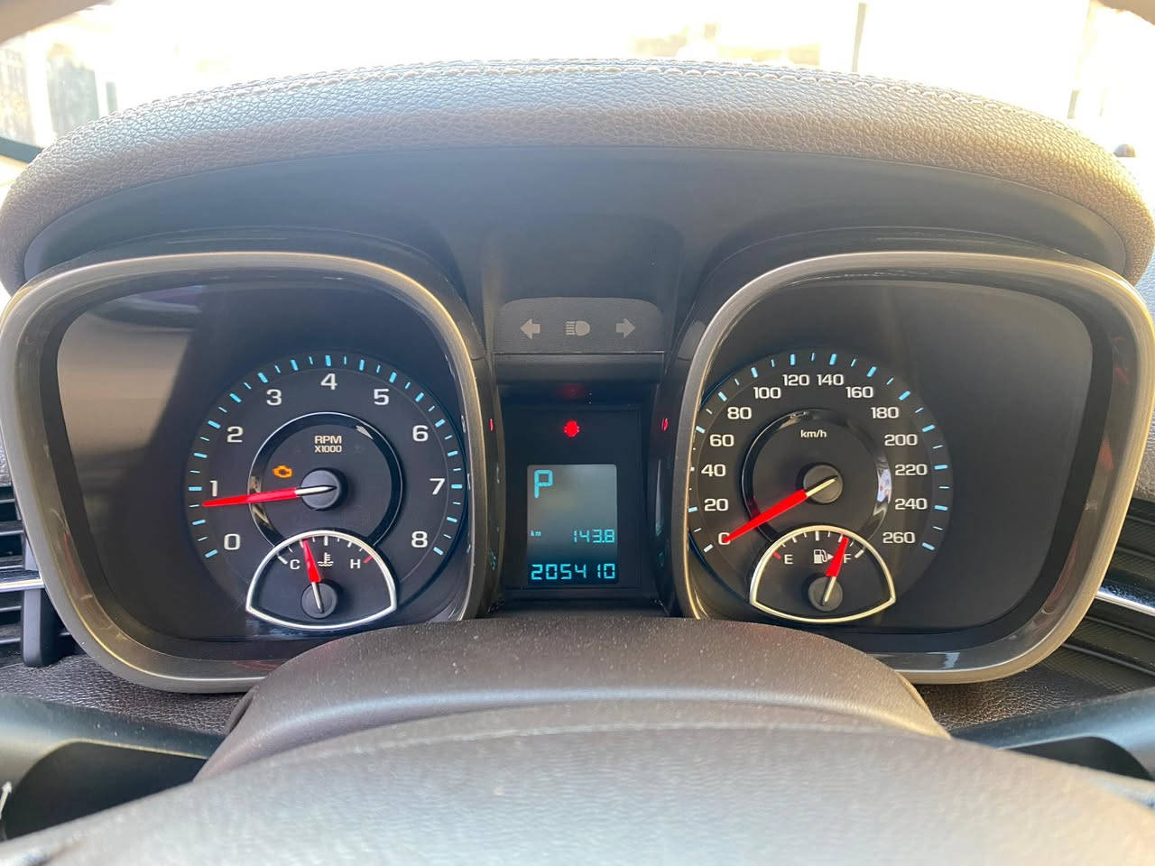 سلام عليكم 
ماليبو 2013 خليجي 
رقم سليمانية الجديد
مواصفات Lt 
جاهزه السيارة ادامه كاملة 
ماشية 205 كم
بيها فقط بارد باب خلف السكن وطخة بالدوسة جوه باب السكن وثنينهن مصورهن وناشرهن 
مكانها ديالى بعقوبة 
سعر 105$ وبيها مجال 
بأسمي السيارة 
***********
