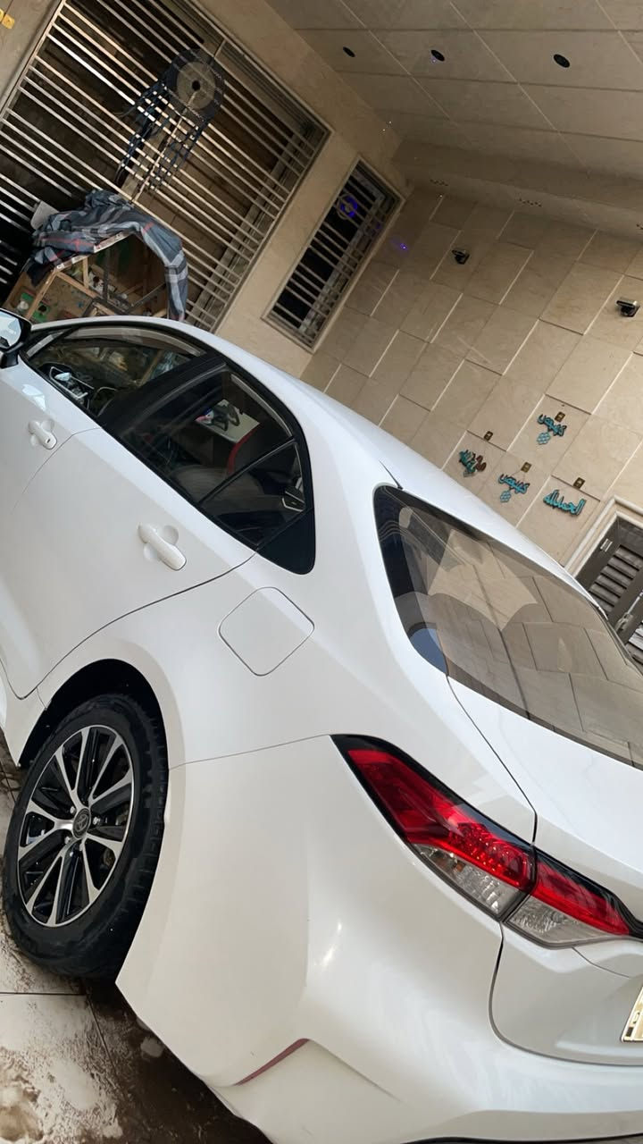 السلام عليكم للبيع كورلا هايبرد مرقم بغداد بأسمي 
ماشية 28 الف كيلو

كورلا 2024 شكل الامريكي هايبرد مكينة 1800HEV

كفالة عامة من التبديل والصبغ عدا طخة بالباب ومكحلهة فقط رقم بغداد الدولي الجديد

المواصفات 

مكينه 1800 هايبرد شحن ذاتي

سلايت 

كراسي جلد اصلي احمر + دركة جلد وحياكة

رادار + تحديد مسار طريق + قيادة ذاتيه 

قرائة علامات الطريق المرورية 

بصمة تشغيل + دخول ذكي يدة الباب 

هاندر بريك بصمة + اوتو هولد 

كيجات ديجتل 

شاشة مسجل كار بلي 

تبريد قطعتين

لايت زينون عالي ناصي + بروجكتر لد + لد صباحي زينون + بكلايت لد 

حساس اطار + حساس مطر + حساس لايت داينمك عالي ناصي اوتو 

ايفو مود + مود درايف + مانع انزلاق 

تحكم ستيرن كامل مع كروس سرعة 

ايرباك عدد 10

ويل كب حجم 16

السعر 148$

‎*********** - بغداد السيدية
