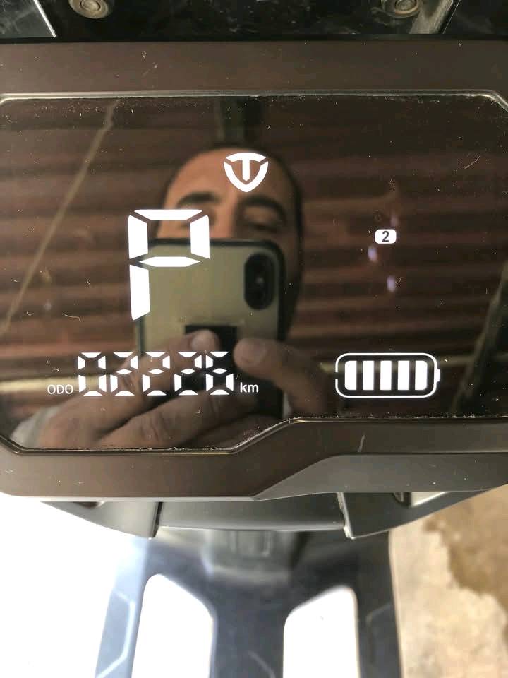 السلام عليكم ريان تالج وحش الكون موديل 25دراجه Vip ملكيه شوفت عينك النظافه فول مواصفات ملف2000بطاريات 6مسطره دراجه جاهزه استخدام قليل وصل الشراء موجود سعرها 950وبيها مجال مكاني بغداد خلف وزاره الخارجيه اي استفسار مكلف بلنشر ***********وتساب محمول