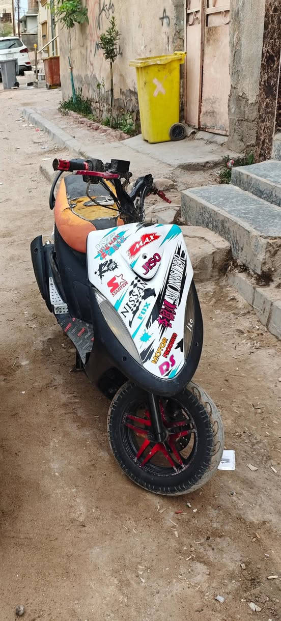 سلام عليكم دراجه ماكس عدلة دراجة مكفوله لا أدخن ولا شي والدراجه ما مفتوحه مكفوله من التجفيت ومن كلشي السعر 500 وبيها مجال البصره الحكيميه ***********
