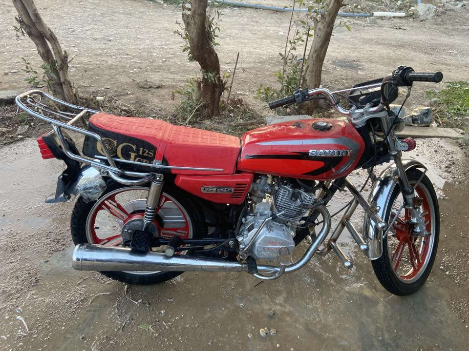 دارجه سيفان موديل 21جديده حيل مكاني دلي عباس قريه سراجق للبيع فقط او مراوس بدايوان ***********
