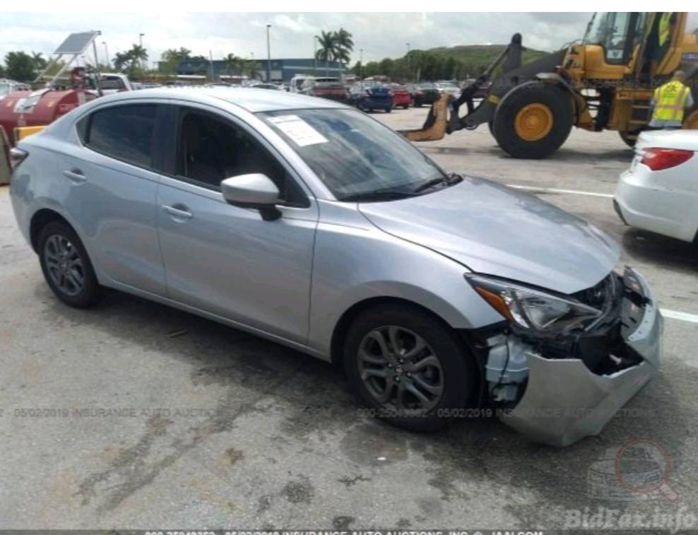 تويوتا يارس 2019 أمريكي حجم المحرك 1500 السيارة جاهزة من كل شي رقم أربيل تريد وكالة تريد تحويل صاحبها موجود بغداد والسيارة موجوده بغداد صور الحادث موجوده بالمنشور وصور السونار موجوده أيضا بالمنشور السعر 110$  وبيها مجال للاستفسار الاتصال على الرقم *********** والرقم بي واتساب وياربي التوفيق للجميع 