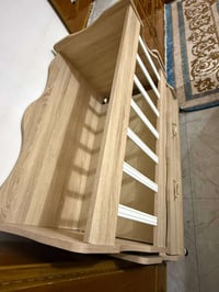 سرير أطفال طول 1٫20 وعمق 50 سانتيم استعمال كلش قليل للبيع 80 وبيه مجال...