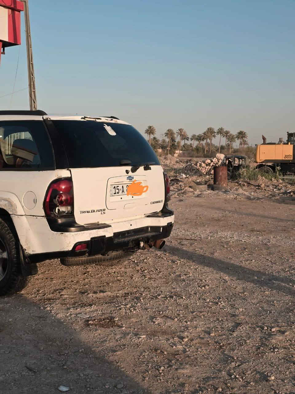 بلايزر 2003
كير ومحرك بطه  ففتي 3000
حداديه جديد 
رقم انبار انكليزي شرط المداور 
ترايك للبصره 
السعر 50 وبيه مجال 
بابل القاسم 
 ***********
