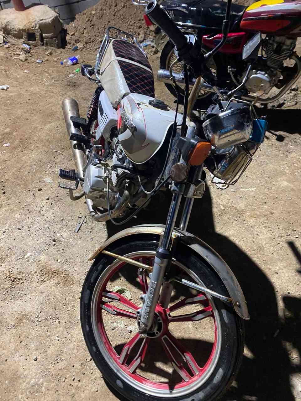 سلام عليكم دراجه سيفان موديل 2021 دراجه كامله محرك مامفتوح بي برغي أوراق كامله السعر 350 أو بيه مجال بصيط رقم الهاتف ***********
