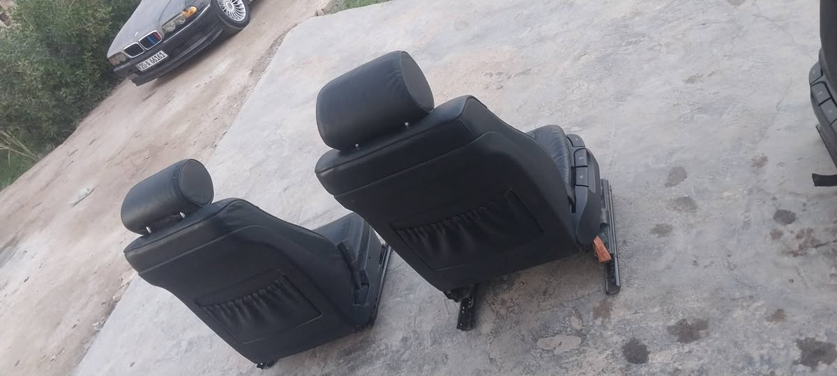 سلام عليكم من رخصة الأدمن المحترم 

تخم كشنات اسود جلد ميكانيكي 
تخم كشنات اسود  جلد كهرباء 
تخم كشنات مخمل  اسود 
السعر خاص  او الاتصال على الرقم 
***********
***********
