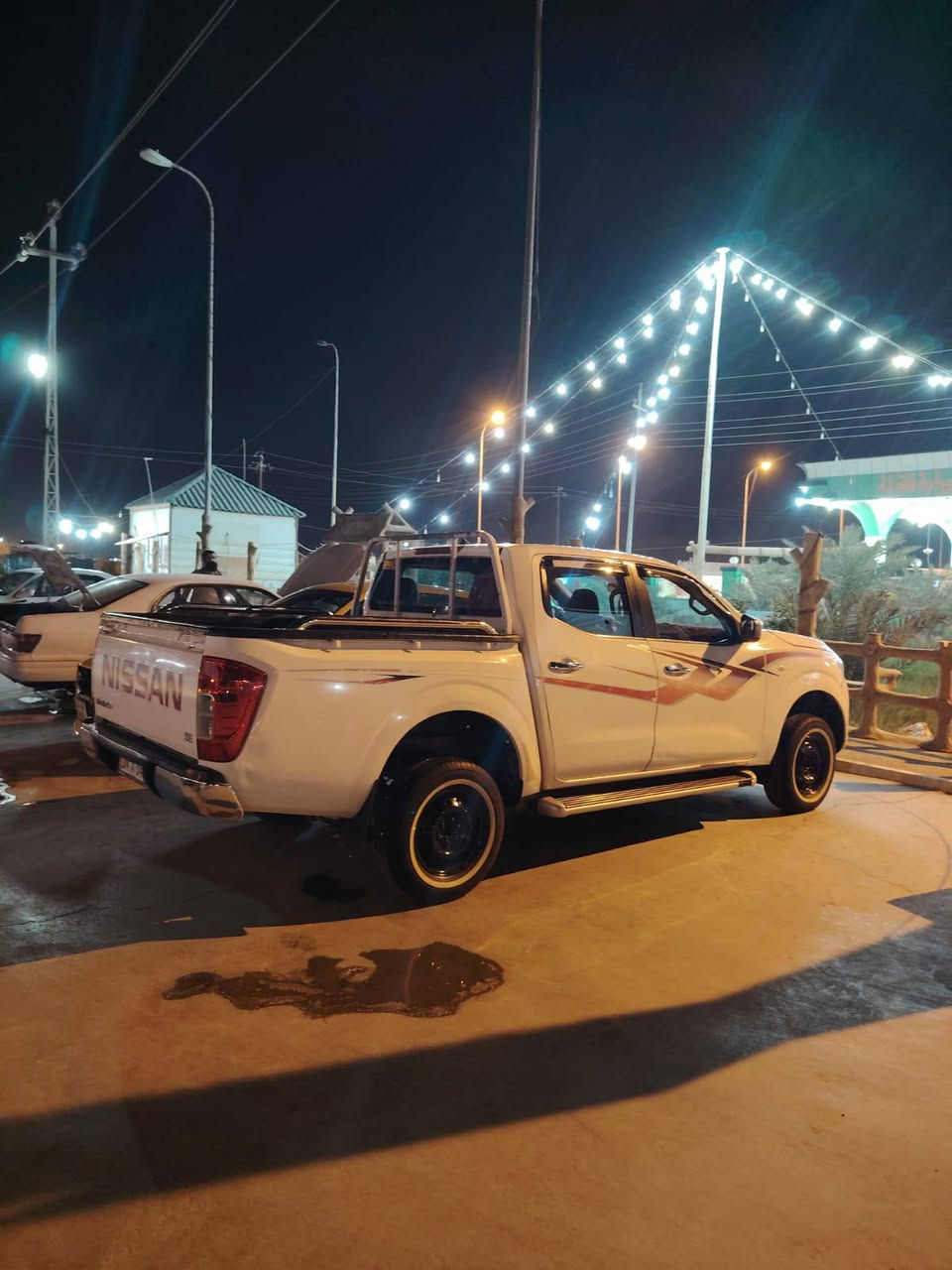 سلام عليكم بيكم نيفاره مديل 2016 سياره جاهزه بيهه ضربه جاملغ امامي صفحت سايق باقي كفاله سياره بسمي رقم دولي هزه ما منتهيه 
الرقم *********** اتصل وبل الخدمه
مكان سياره بصره قرنه
