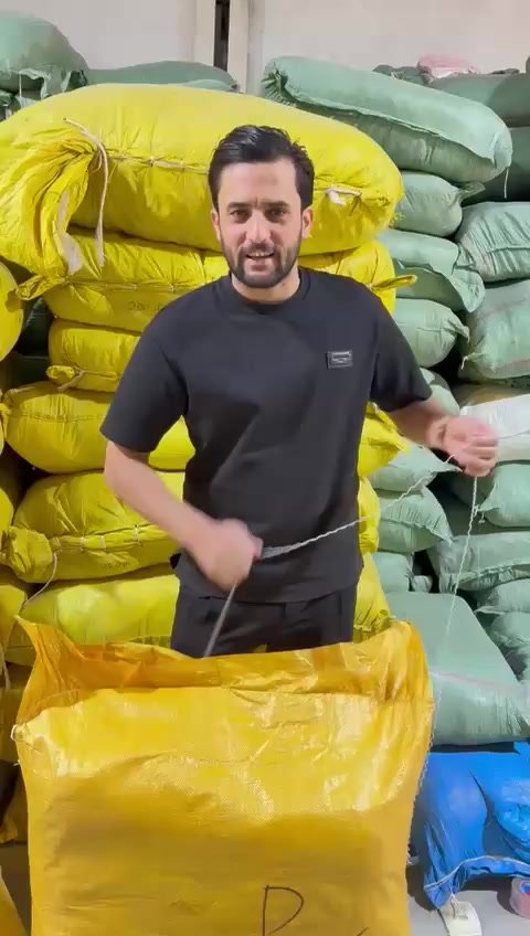 ياالله
حياكم الله متابعين ومحبين مجمع السيد للبالات الأوربية 
وفرتلكم وبفضل الله اطفال شي ان وماركات اوربيه كله قطعتين طبعا ما اسولف عن الخامه وجمال القطع العدد 150 قطعه حجز وتفاصيل واتساب 
***********
***********
#سيد #عابدين
