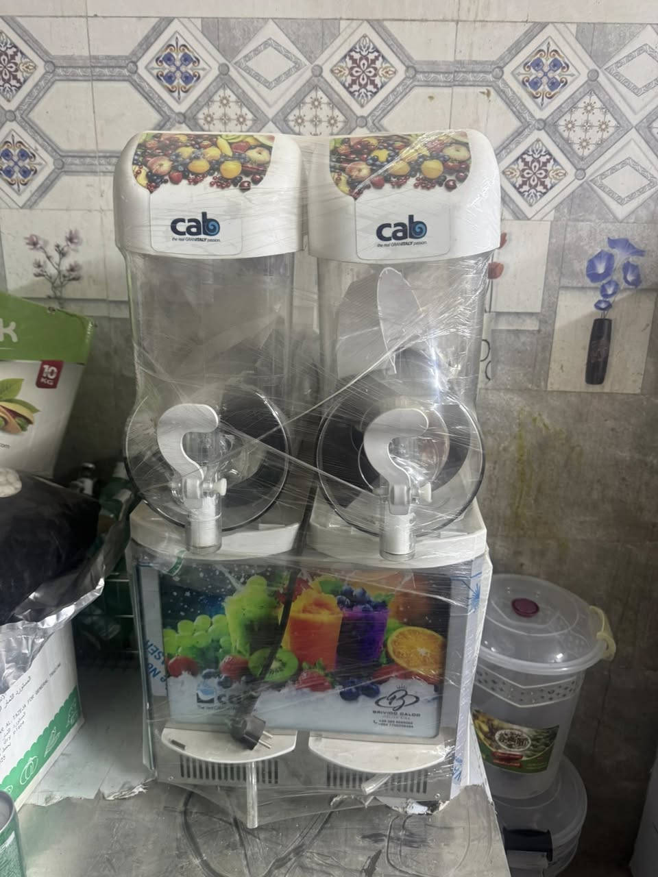ازبري كب مستخدم ٤ شهر  صناعه ايطالي نضيف العنوان البصره *********** متوفر توصيل عدد ٤ اجهزه
