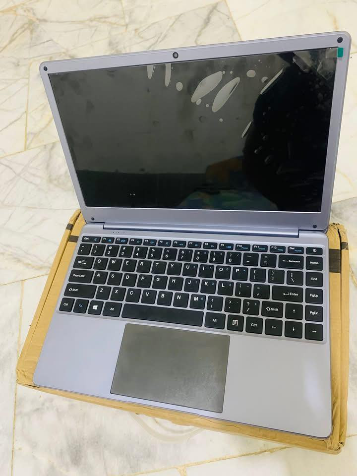 لابتوب نضيف كلش سعر ١٥٠ وبي مجال مكان رميثه


**إذا كنت صاحب هذا الإعلان وتريد حذفه لأي سبب، رجاءا أرسل رسالة إلى الدعم الفني**