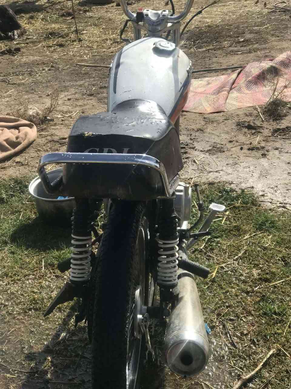 سلام عليكم دراجه للبيع محرك مفتوح بستم فقط مكاني الغراف السعر325وبيها مجال الخاص مفتوح
